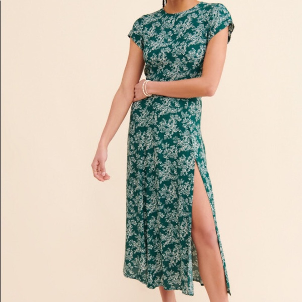 Urban Outfitters Lindsey Cap-Sleeve Midi Dress